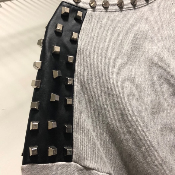 Sweatshirt - Picture 2 of 2